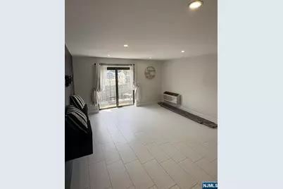 281 Park Street 2L #2L, Hackensack, NJ 07601 - Photo 3