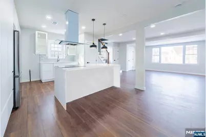 34 Kearney Street, Lyndhurst Township, NJ 07071 - Photo 5