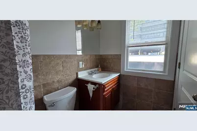 2160 Hoyt Avenue 2B #2B, Fort Lee, NJ 07024 - Photo 13