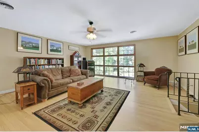22 Crest Road, Hillsdale, NJ 07642 - Photo 13