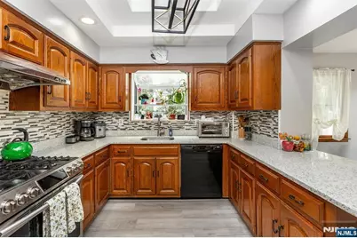200 Washington Avenue, Clifton, NJ 07011 - Photo 13
