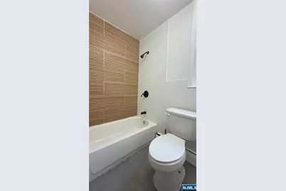 397 Avenue C 303 #303, Bayonne, NJ 07002 - Photo 9