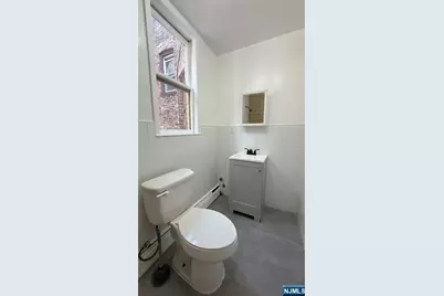 397 Avenue C 303 #303, Bayonne, NJ 07002 - Photo 11