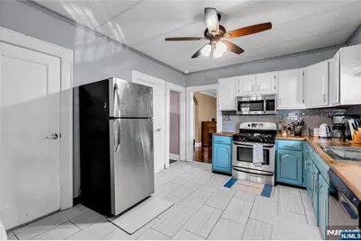 87 Keer, Newark, NJ 07112 - Photo 9