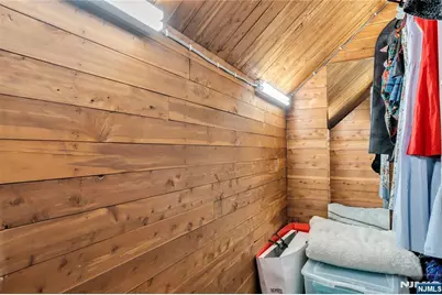 87 Keer, Newark, NJ 07112 - Photo 25