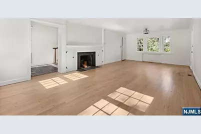 154 N Franklin Turnpike, Ho Ho Kus, NJ 07423 - Photo 3
