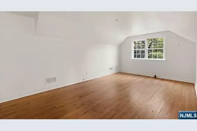 154 N Franklin Turnpike, Ho Ho Kus, NJ 07423 - Photo 13