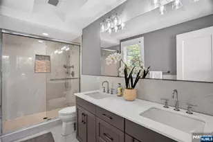 14 Hooks Ln, Edgewater, NJ 07020 - Photo 13