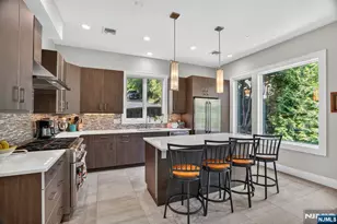 14 Hooks Ln, Edgewater, NJ 07020 - Photo 7