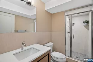 14 Hooks Ln, Edgewater, NJ 07020 - Photo 21