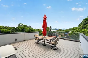 14 Hooks Ln, Edgewater, NJ 07020 - Photo 25
