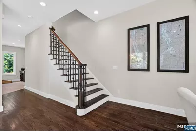 14 Hooks Lane, Edgewater, NJ 07020 - Photo 11