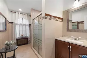 16 Summit Rd, Clifton, NJ 07012 - Photo 13