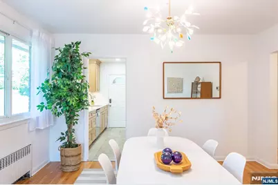 110 Woodlawn Avenue, Clifton, NJ 07013 - Photo 15