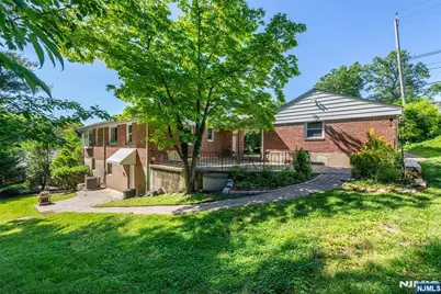 110 Woodlawn Avenue, Clifton, NJ 07013 - Photo 39