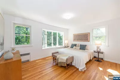 110 Woodlawn Avenue, Clifton, NJ 07013 - Photo 25