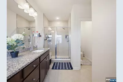 44 Leahy Drive, Wood Ridge, NJ 07075 - Photo 25