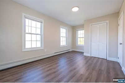 238 Van Avenue, Pompton Lakes, NJ 07442 - Photo 13