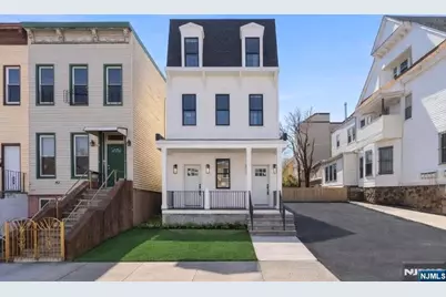 113 Oak Street, Jersey City, NJ 07304 - Photo 11