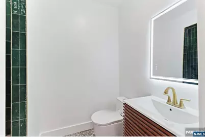 113 Oak Street, Jersey City, NJ 07304 - Photo 17