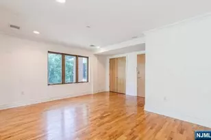 17 Meadow Road 302, Rutherford, NJ 07070 - Photo 7