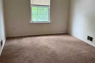 397 Poets Way 397, Mahwah, NJ 07430 - Photo 7
