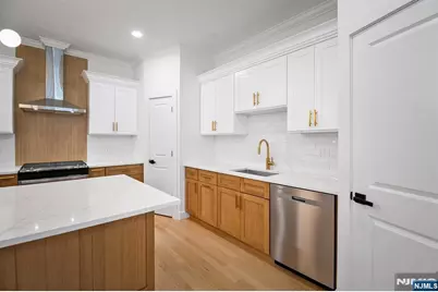 496 Central Avenue, Carlstadt, NJ 07072 - Photo 9