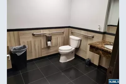 2175 Lemoine 103 #103, Fort Lee, NJ 07024 - Photo 9