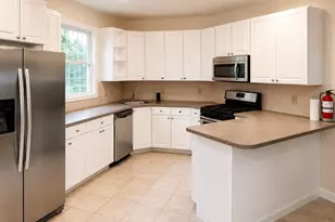 37 Vanderburgh Ave B, Rutherford, NJ 07070 - Photo 3