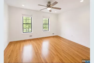 181 Long Hill Road P2 #P2, Little Falls Township, NJ 07424 - Photo 9