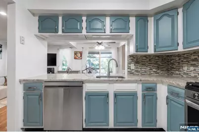 15 Boulder Run Road 148 #148, Paterson, NJ 07501 - Photo 3