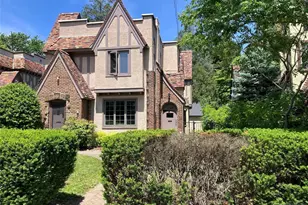 162 Washington Pl, Ridgewood, NJ 07450 - Photo 1