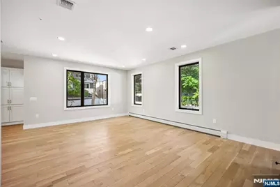 33 Lincoln Avenue, River Edge, NJ 07661 - Photo 11
