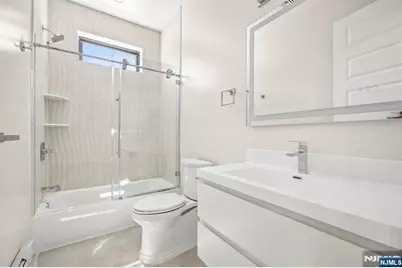 33 Lincoln Avenue, River Edge, NJ 07661 - Photo 15