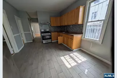 555 10th Street, Newark, NJ 07103 - Photo 5