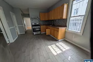 555 10th St, Newark, NJ 07103 - Photo 5