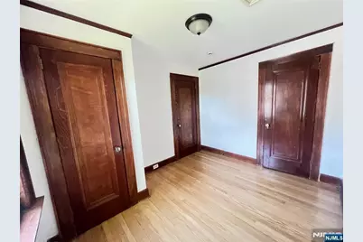 325 Bogert Avenue, Ridgewood, NJ 07450 - Photo 21