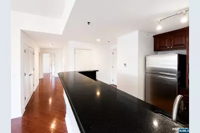 5512 City Place 5512 #5512, Edgewater, NJ 07020 - Photo 7