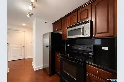 5512 City Place 5512 #5512, Edgewater, NJ 07020 - Photo 5