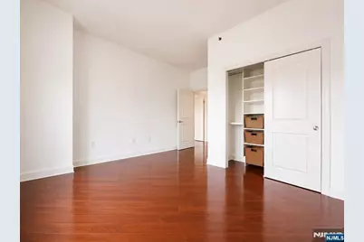 5512 City Place 5512 #5512, Edgewater, NJ 07020 - Photo 13