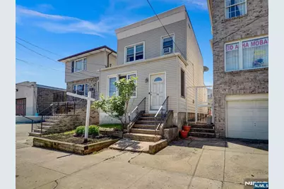 24 54th Street, Bayonne, NJ 07002 - Photo 3