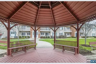 105 Roseland Avenue 304 #304, Caldwell, NJ 07006 - Photo 17