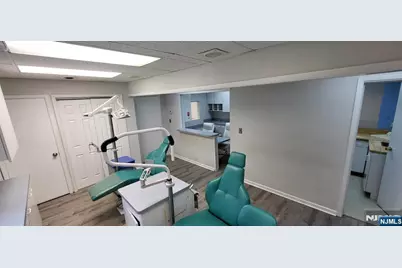 289 Market Street 9 #9, Saddle Brook Township, NJ 07663 - Photo 11