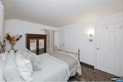 64 Orchard, Clifton, NJ 07012 - Photo 3