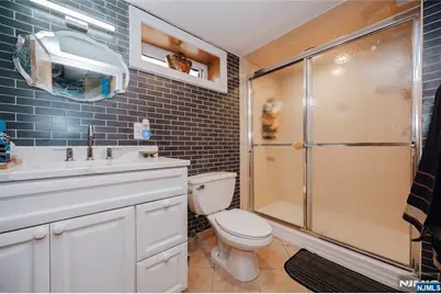 64 Orchard, Clifton, NJ 07012 - Photo 17