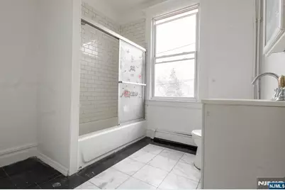 410 Chadwick Avenue 2 #2, Newark, NJ 07112 - Photo 9