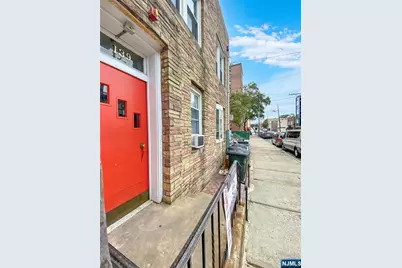 139 70th Street, Guttenberg, NJ 07093 - Photo 9