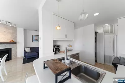 600 Harbor Boulevard 928 #928, Weehawken, NJ 07086 - Photo 5