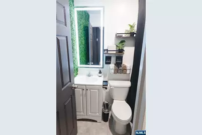 67 S 13th Street, Newark, NJ 07107 - Photo 17