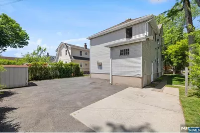 204 Herman Street, Hackensack, NJ 07601 - Photo 27